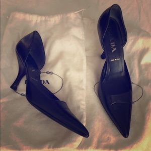 Prada d’orsay pumps black leather!
